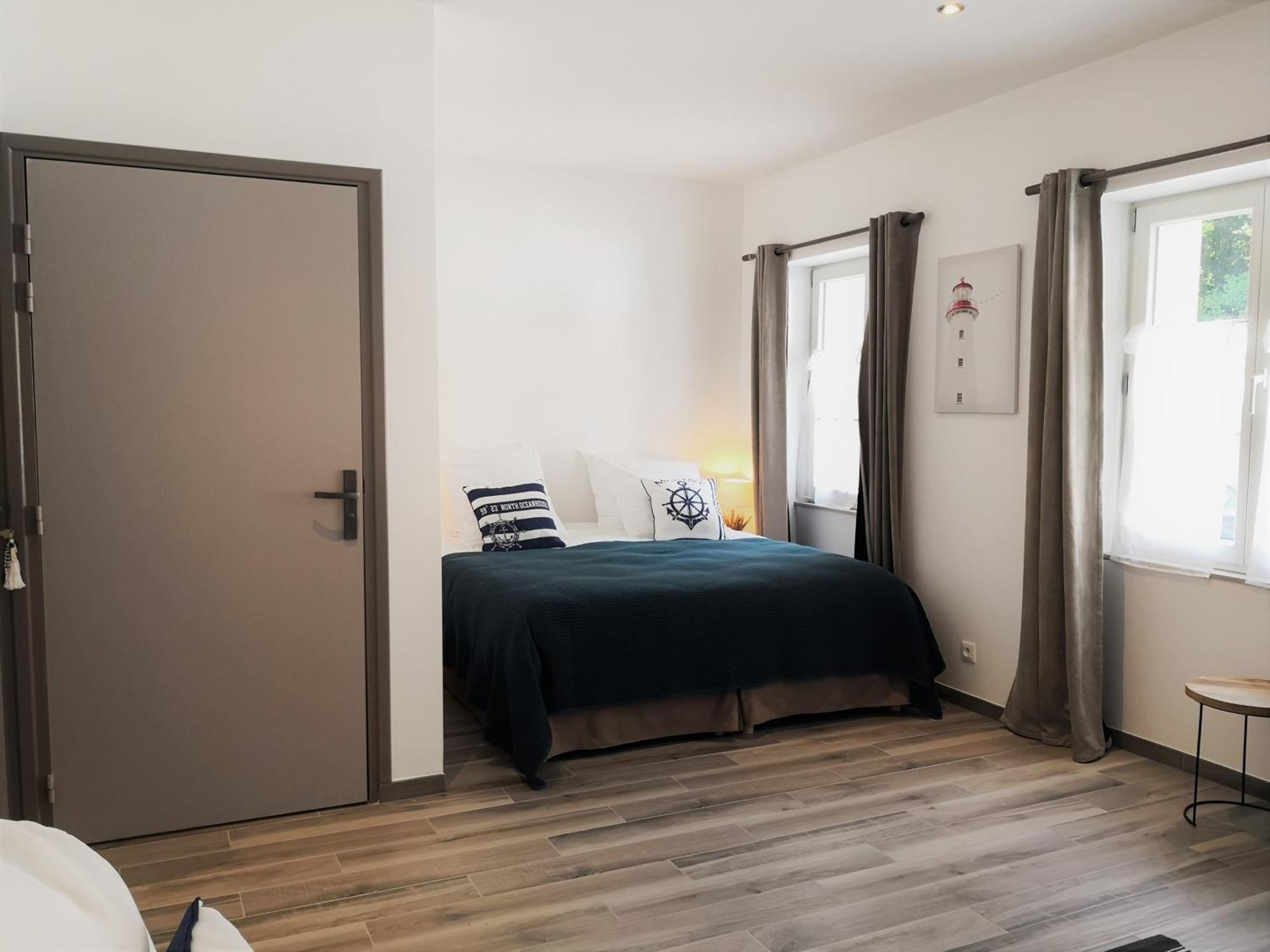 Les 7 Sources Hotel L'Isle-Adam Phòng bức ảnh
