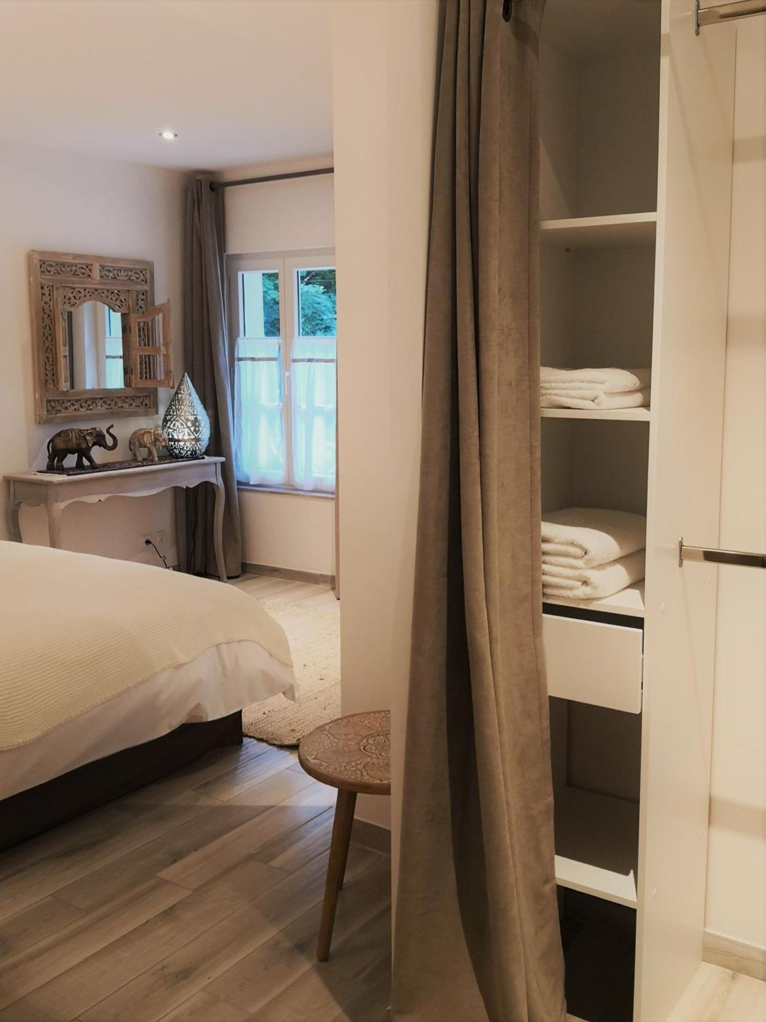 Les 7 Sources Hotel L'Isle-Adam Phòng bức ảnh